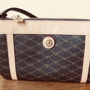 Beautiful Leather Misty Collection Signature Crossbody Bag Purse Brown & Tan